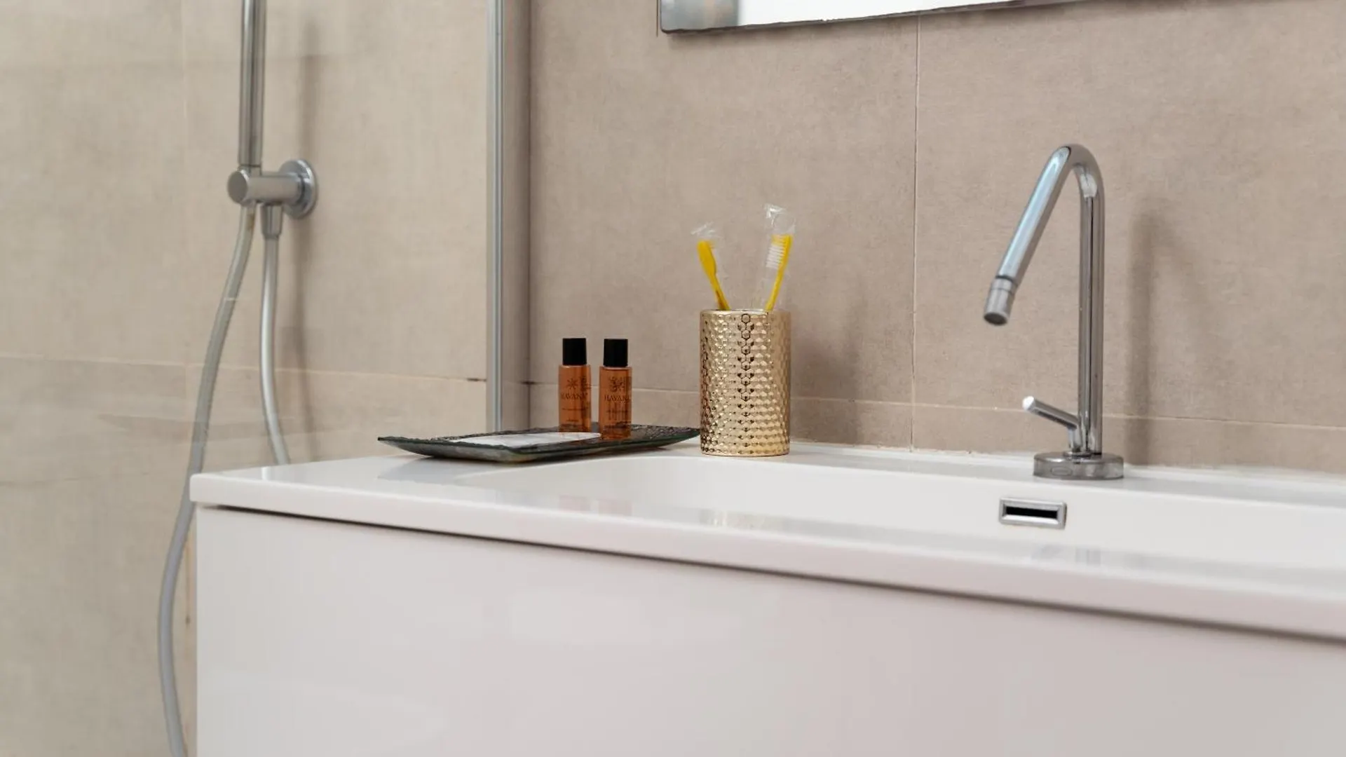 Nuar Suite&Spa Palermo Italien
