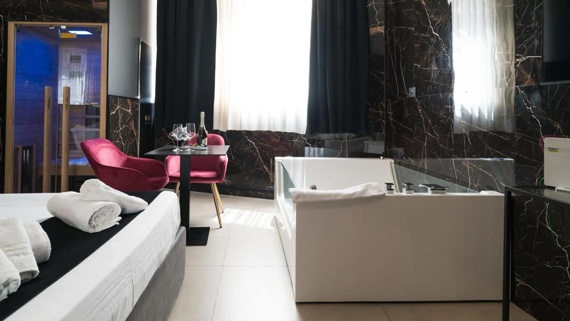 Bed & Breakfast Nuar Suite&Spa Palermo Italia